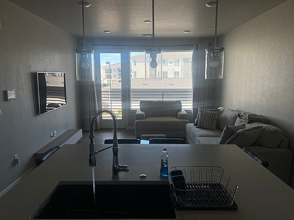 2nd image of 6153 N Ceylon St #6201