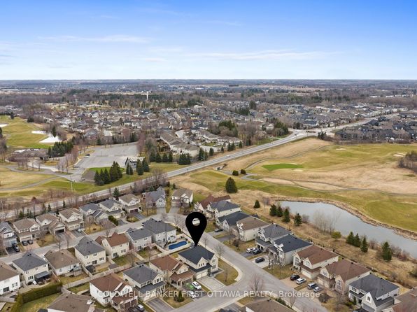 831 Dalkena Pl, Ottawa, ON K2J 0Y4
