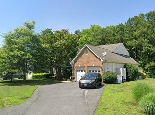 7 Ashley Park Dr, Ocean View, DE 19970