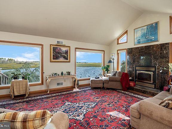 4th image of 709 Richmond Dr