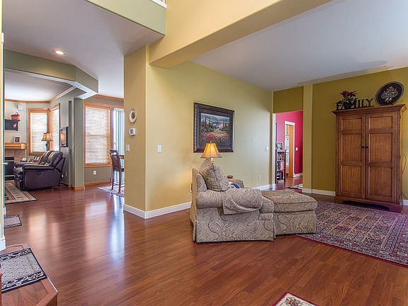 2nd image of 7314 Chanticleer Ave SE
