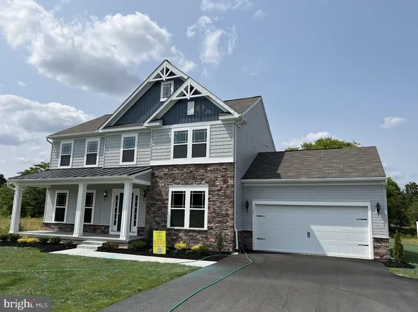 118 Buena Dr, Vineland, NJ 08360