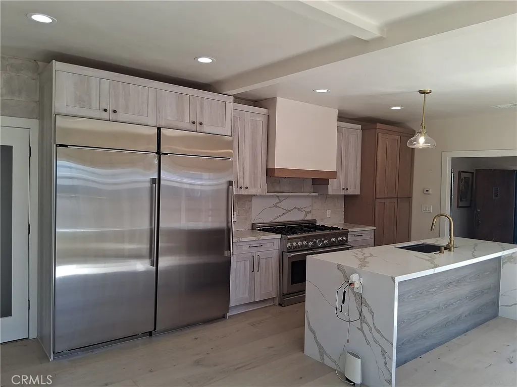 3 bed, 1400 sqft, $5,500 — Photo 4