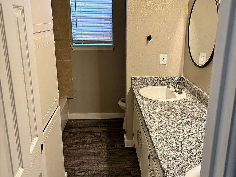 4625 Grinnell St — Photo 10