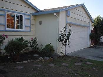 2nd image of 253 Chalet Ave