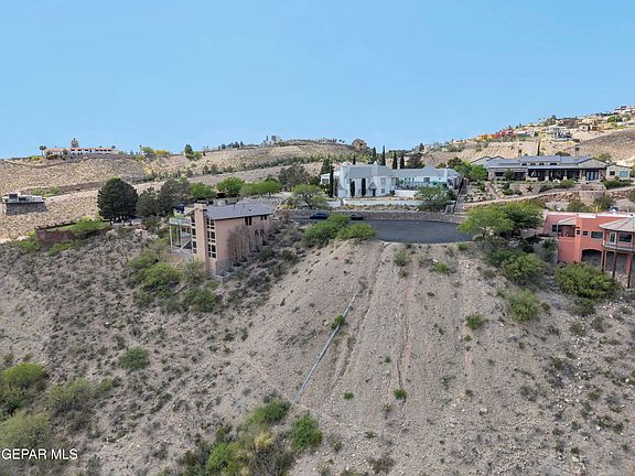 2nd image of 18 Goodwin Dr