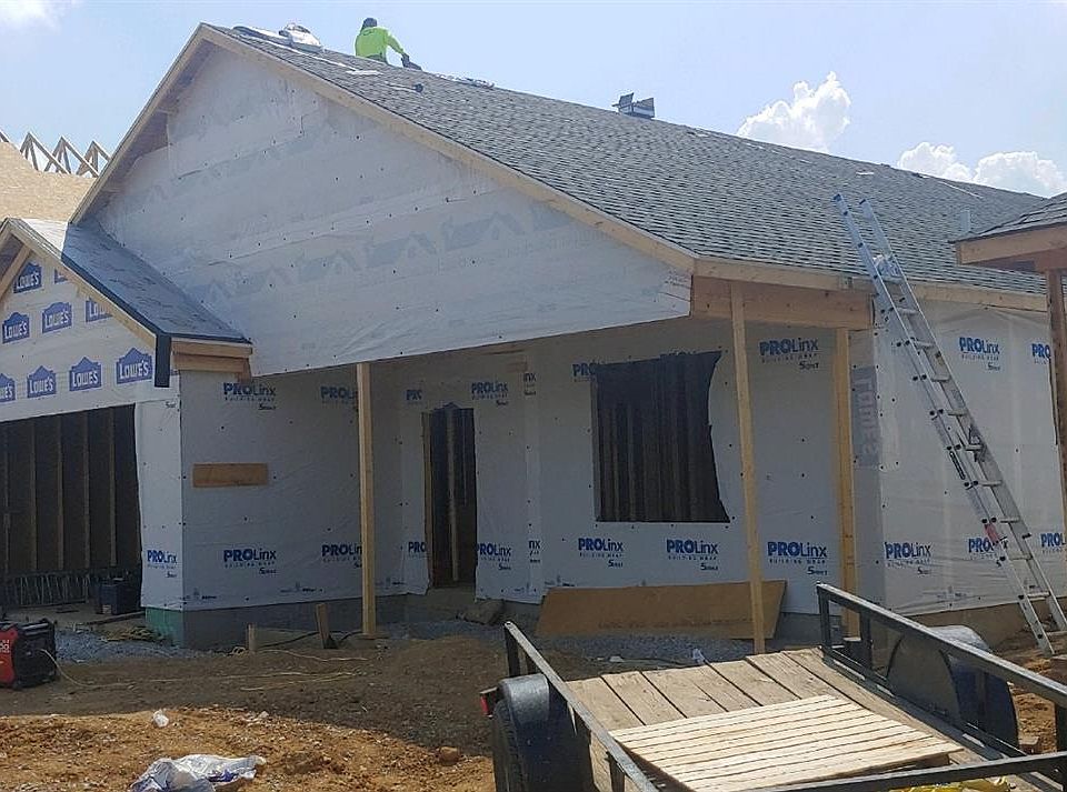 2nd image of 765 Halford Pl