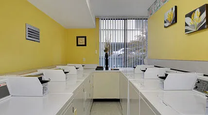 1434 Burnaby St #605 — Photo 17