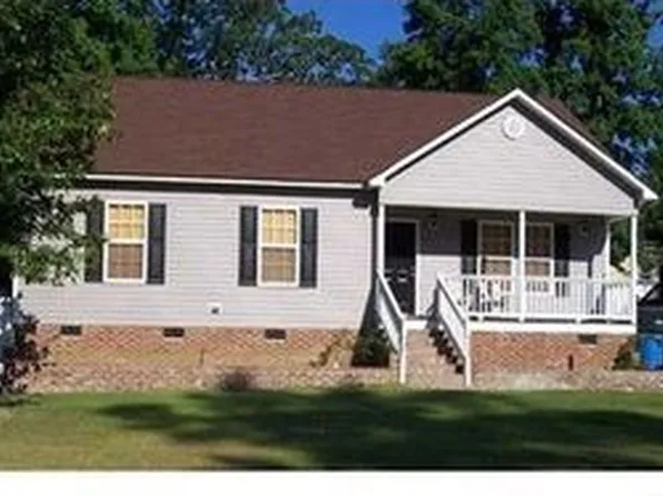 108 Stone Ridge Dr, Smithfield, NC 27577