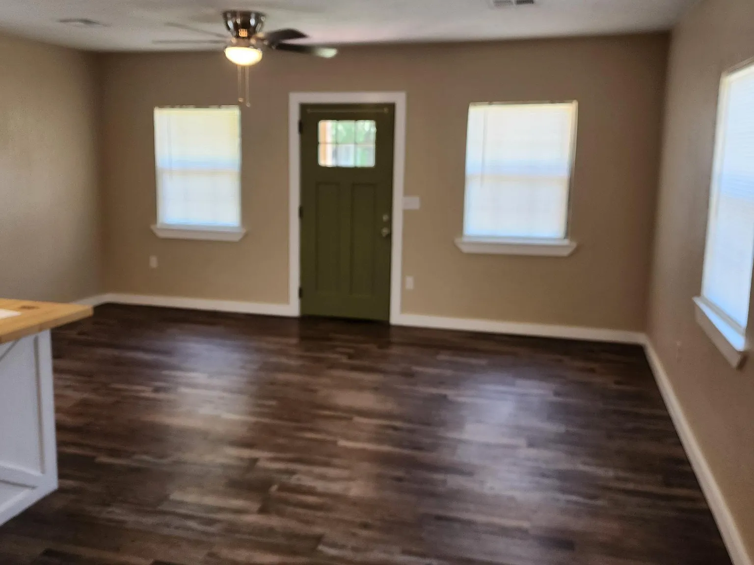 3 bed, 1157 sqft, $1,500 — Photo 3