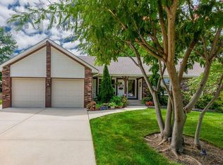 612 NE Balboa Ave, Lees Summit, MO 64063