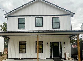 4825 Washington Ave SE, Charleston, WV 25304