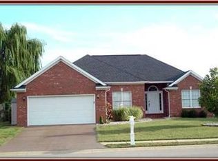 205 Southgate Dr, Newburgh, IN 47630