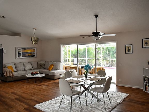 4th image of 26187 Argentina Dr