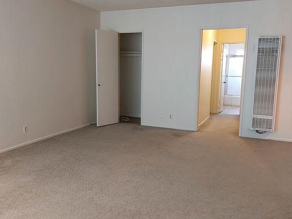 4th image of 1016 N Orange Grove Ave APT 3