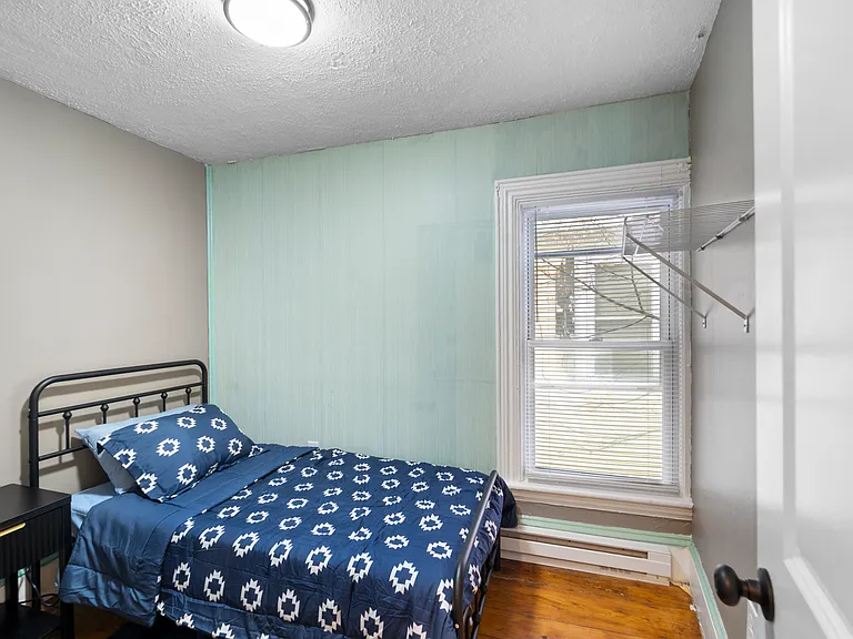 58 Walter St #B — Photo 7