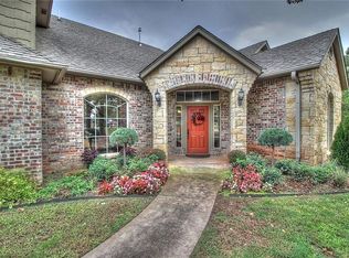 2410 Jessica Ln, Edmond, OK 73034