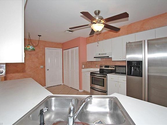 4th image of 15125 Cloverdale Dr