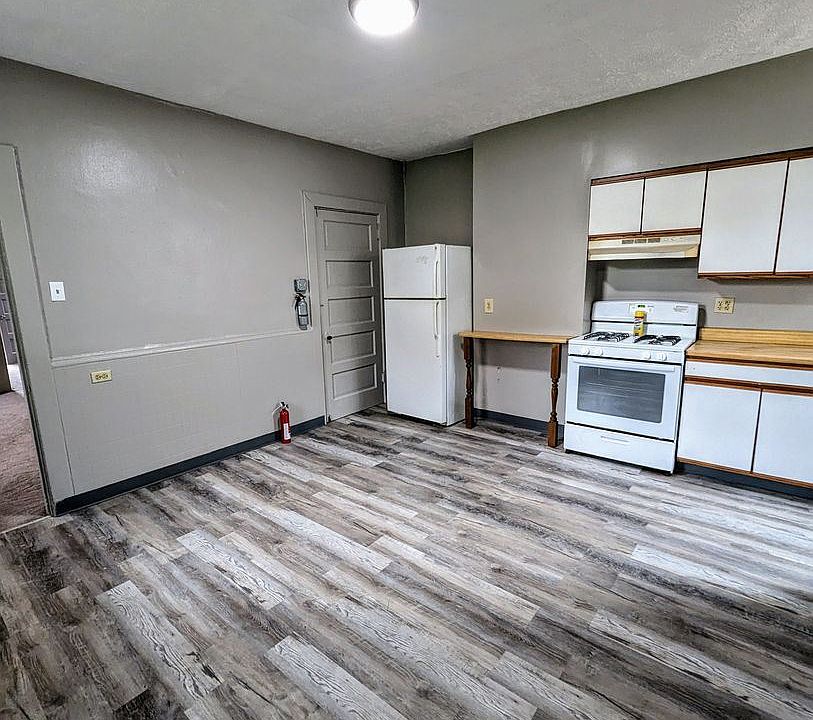 1st image of 2608 Tilbury Ave