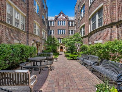 1128 Washington Blvd APT 2A, Oak Park, IL, 60302
