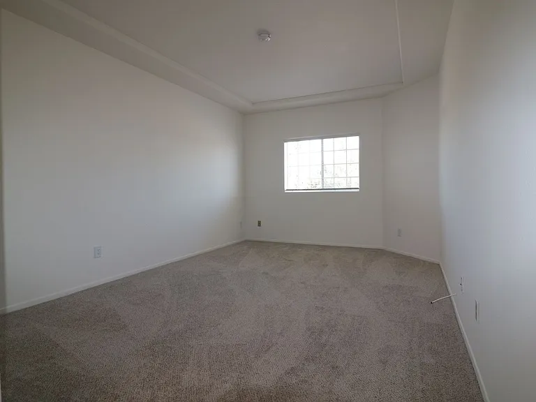 4455 Hazeltine Ave #207 — Photo 20