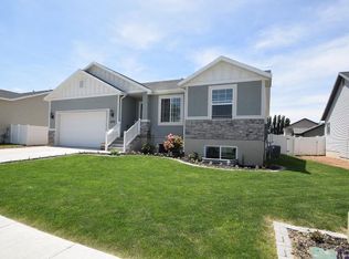 4727 S 2950 W, Roy, UT 84067