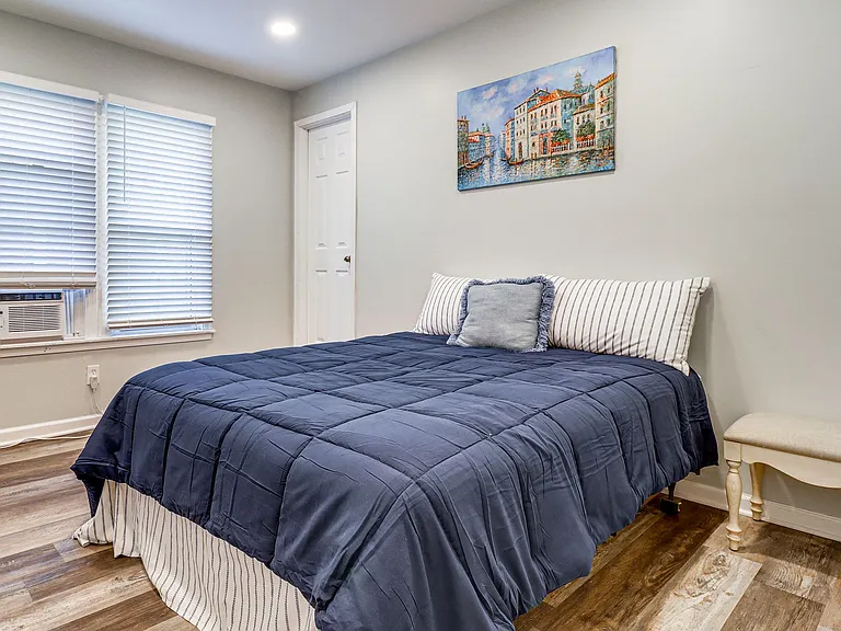 1466 Virginia Park Ave — Photo 13