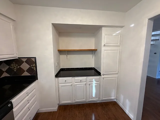 9702 Amberton Pkwy — Photo 11