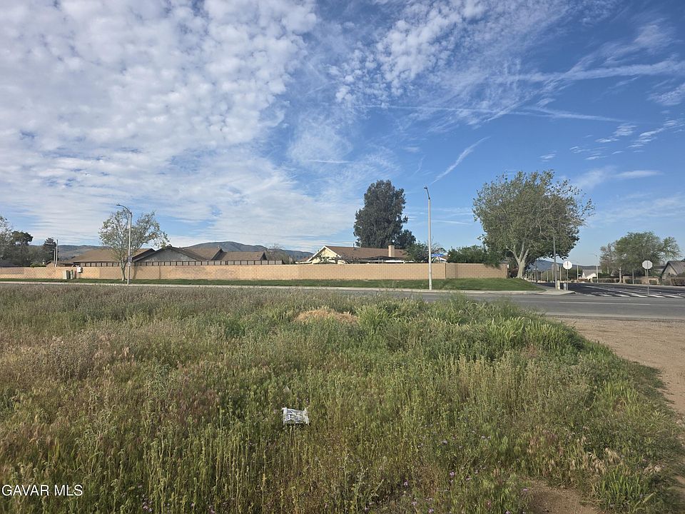 1st image of 28th Ste Vic Ave #R8