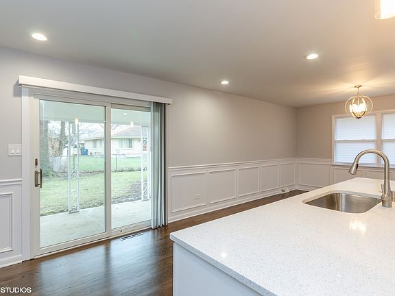 5th image of 1145 E 166th St