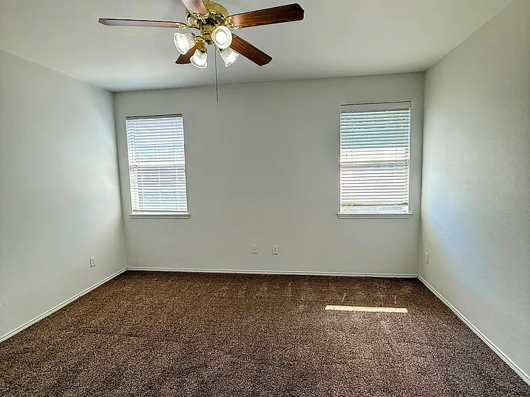 9736 Indian Canyon Dr — Photo 12