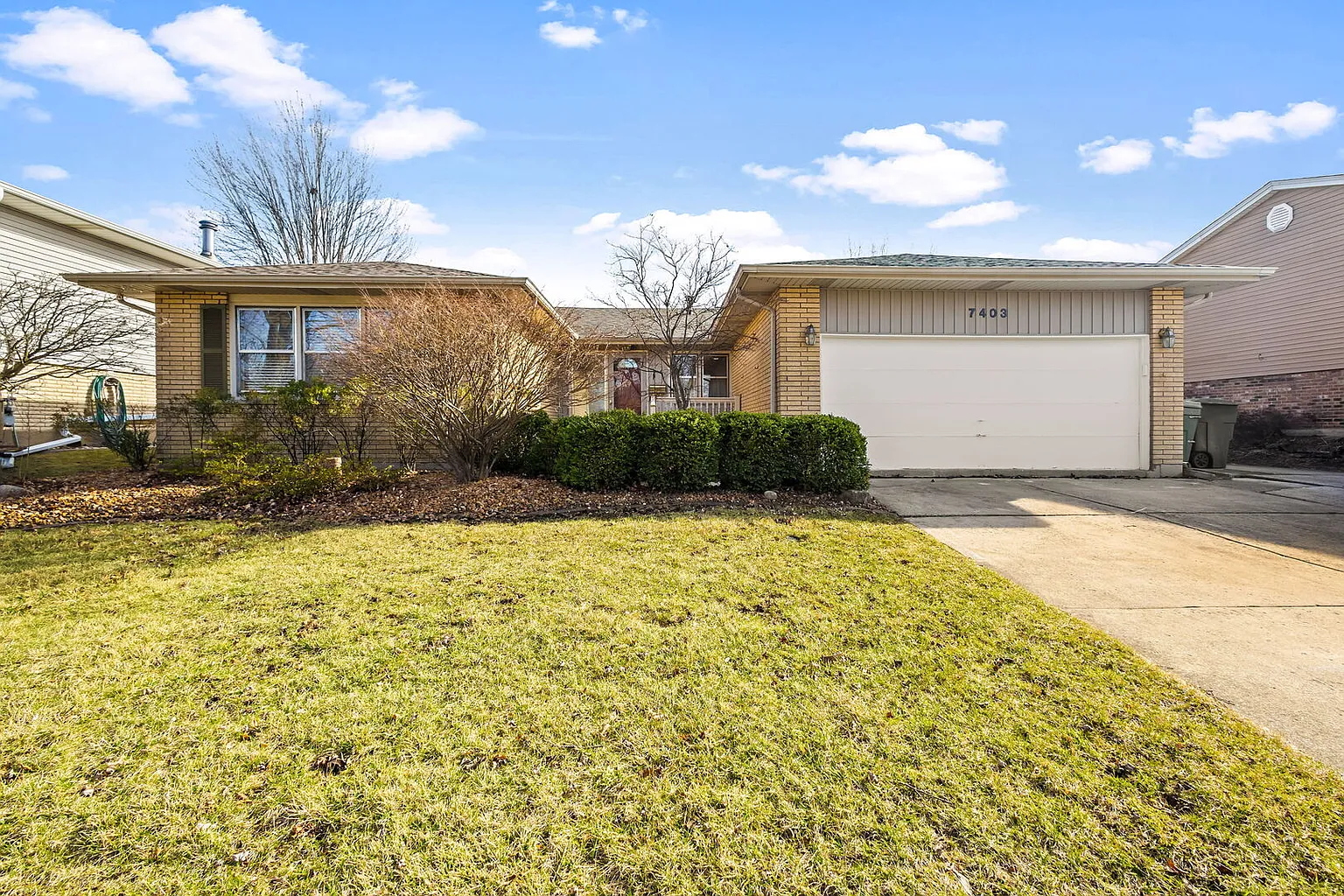 7403 163rd Pl photo 1