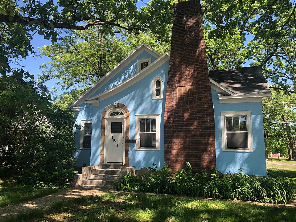 1st image of 1022 9th Ave S