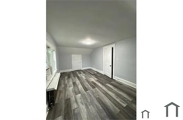 Building Photo - 5510 Link Ave #B