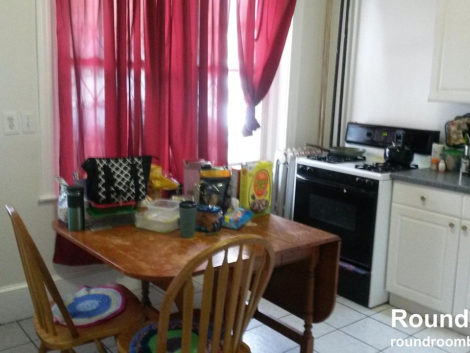 2nd image of 52 Glenville Ave #2E