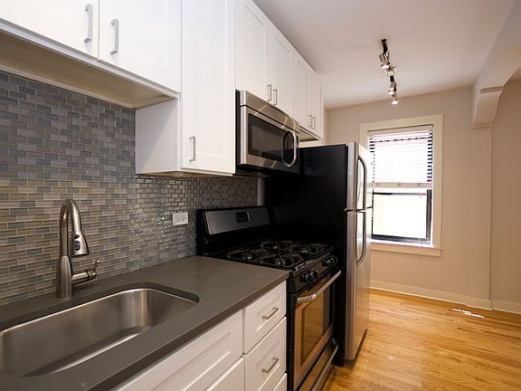 4th image of 2420 N Kedzie Blvd #D701