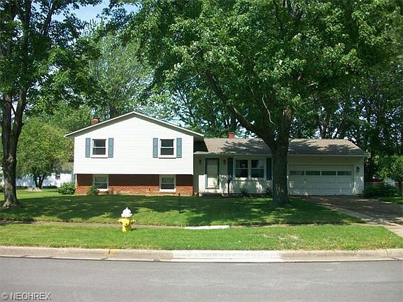 5th image of 240 Ashwood Dr