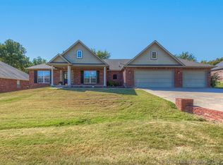 11252 S 261st East Ave, Coweta, OK 74429