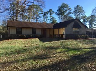 305 Curtis Rd, Columbus, MS 39702