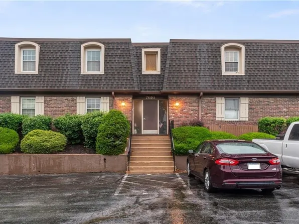7616 W 59th Ter APT 37, Overland Park, KS 66202