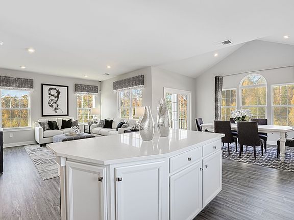 4th image of 4002 Oglethorpe Dr Lot 640