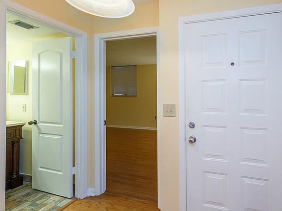 4th image of 530 Central Blvd #1402