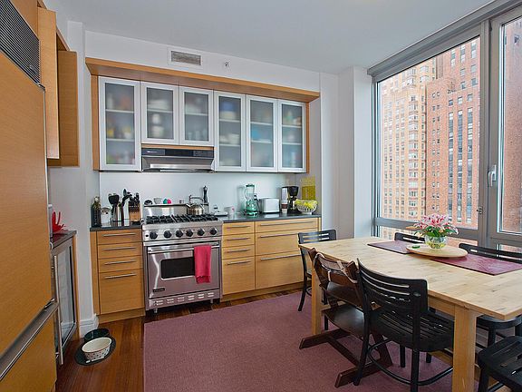 5th image of 30 Little West St Unit 14E