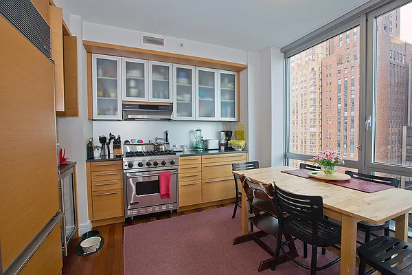 Rented by Keller Williams NYC | media 12