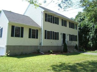 800 Varnum Ave, Lowell, MA 01854