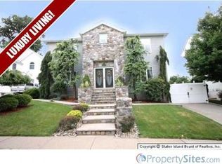 168 Lee Ave, Staten Island, NY