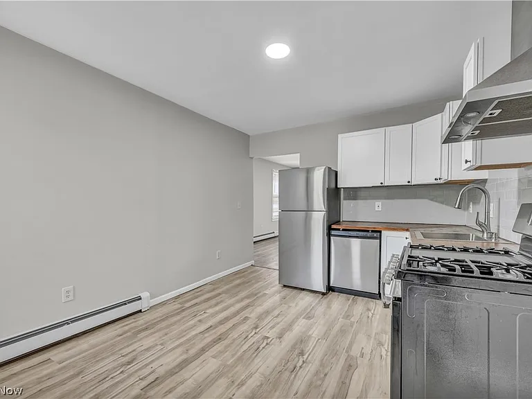 3010 Daisy Ave #UP — Photo 14