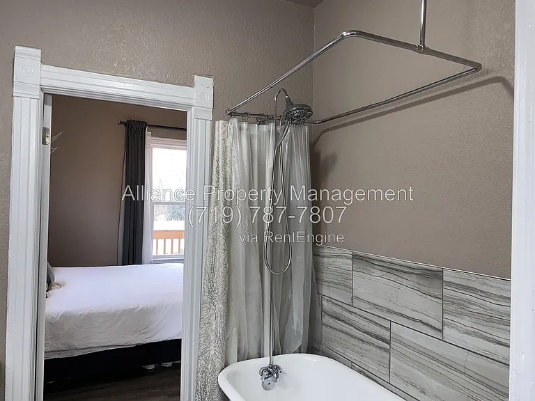 743 N Walnut St — Photo 19