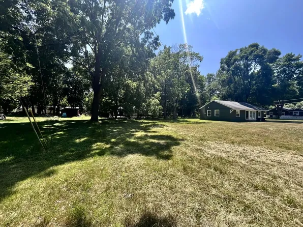 Wilcox St, Montague, MI 49437