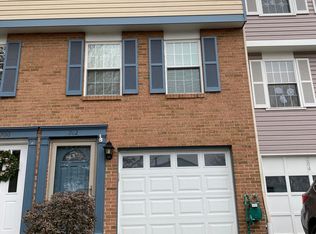 202 W Russets Cir, Bridgeville, PA 15017